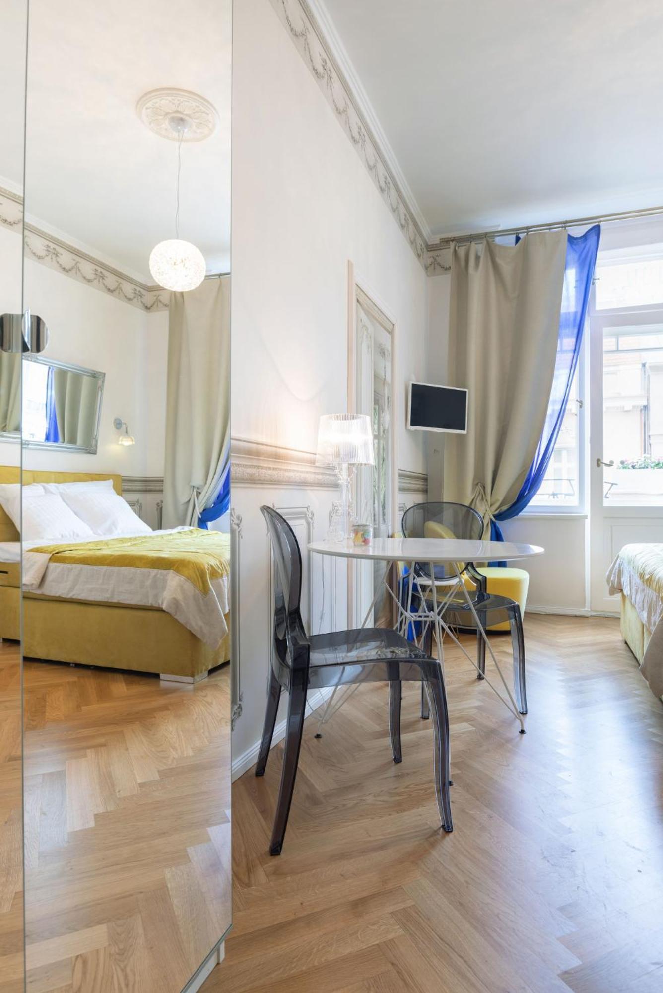 With Private Balcony In Smichov By Days * Prague