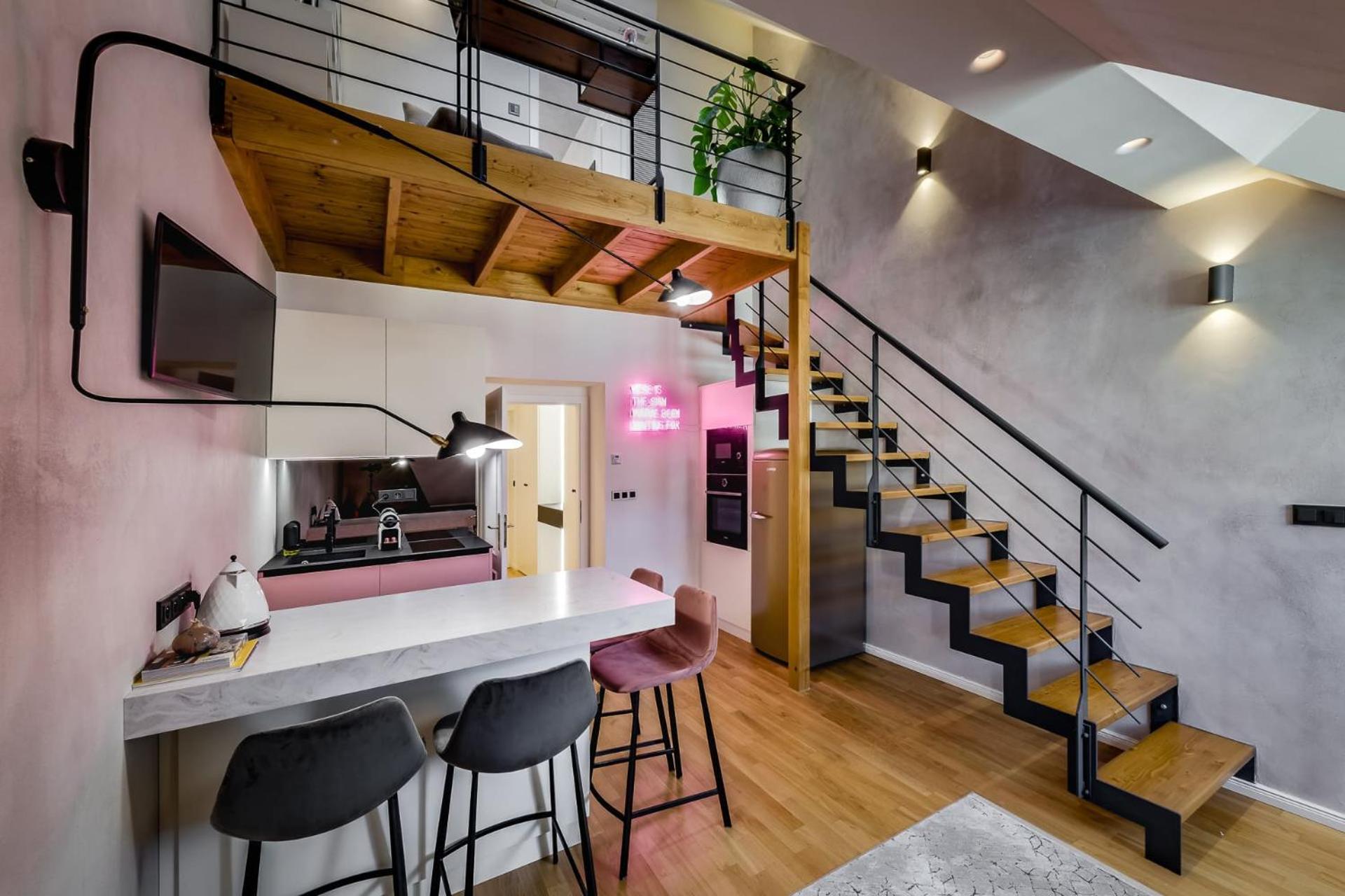 With Private Balcony In Smichov By Days * Prague